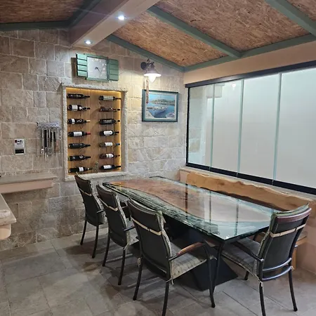 Sipina 1 Apartment *