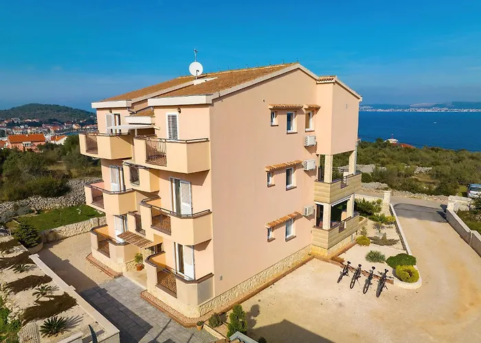 Apartman Sipina 1 *