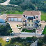 Sipina 1